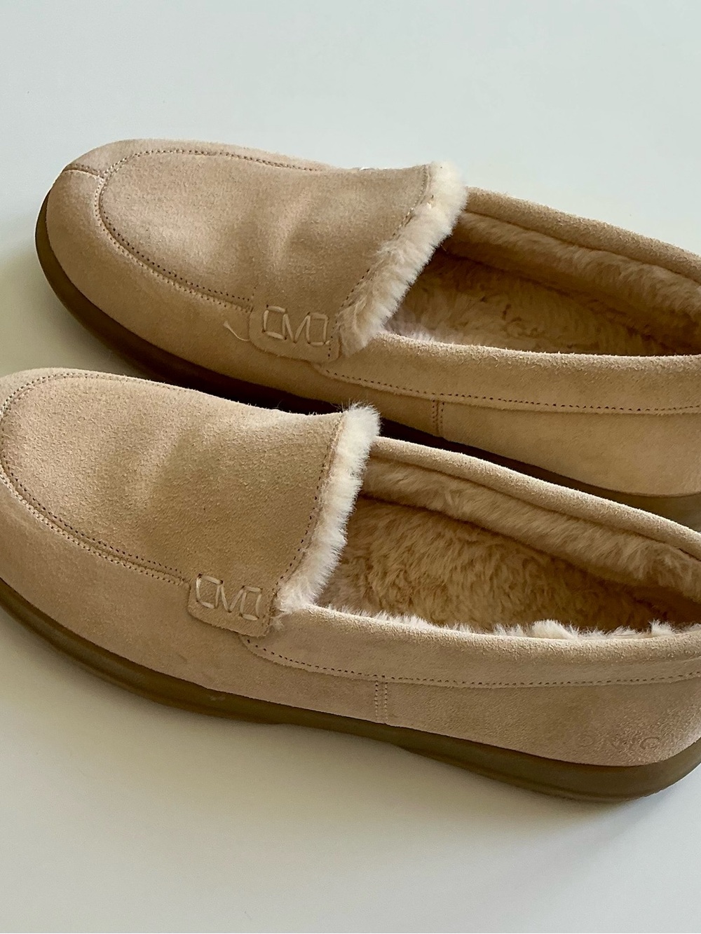 Vionic Lynez Faux Fur Loafers Sz 7.5 - Picture 4 of 7